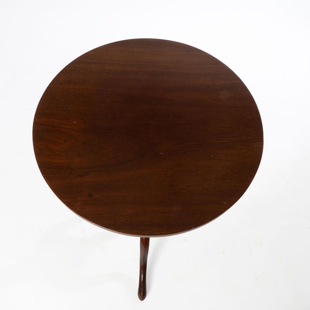 Queen Anne 1920s Mahogany Queen Anne Style Birdcage Tilt Top Table For Sale - Image 3 of 6