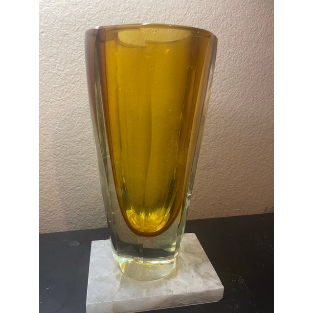 1980s Signed Goran Warff for Kosta Boda Sweden 10” Long Faceted Sommerso Vase For Sale - Image 5 of 7