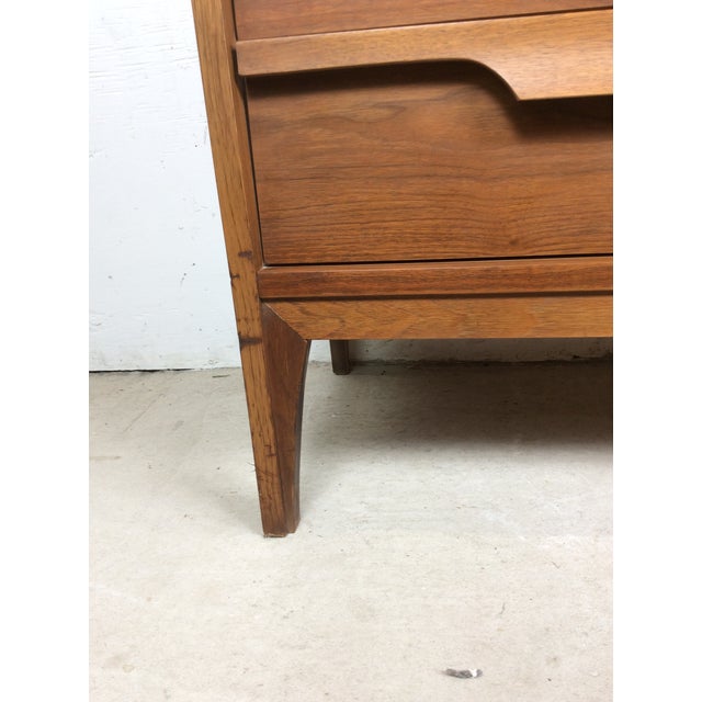 Brown Mid Century Modern Lowboy Dresser With 9 Drawers & Mounted Mirror by Johnson Carper For Sale - Image 8 of 16