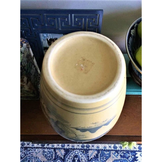 Large 1980s Canton Style Earthenware Vase For Sale In Charlotte - Image 6 of 6