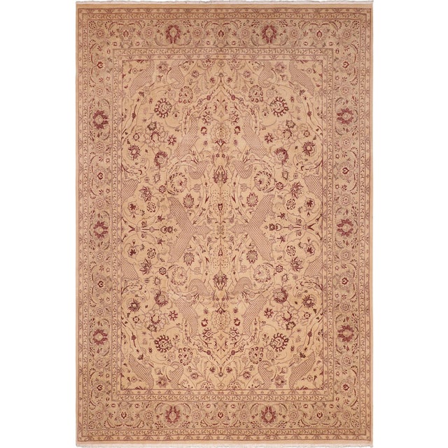 Shabby Chic 1990's Agra Pak-Persian Tan/Red Wool Rug - 8'2'' X 10'4'' For Sale - Image 9 of 9
