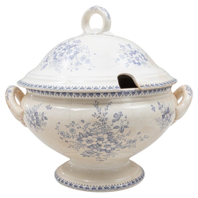 20th Century Dutch Special Edition Porcelain Tureen With Lid For Sale - Image 15 of 18