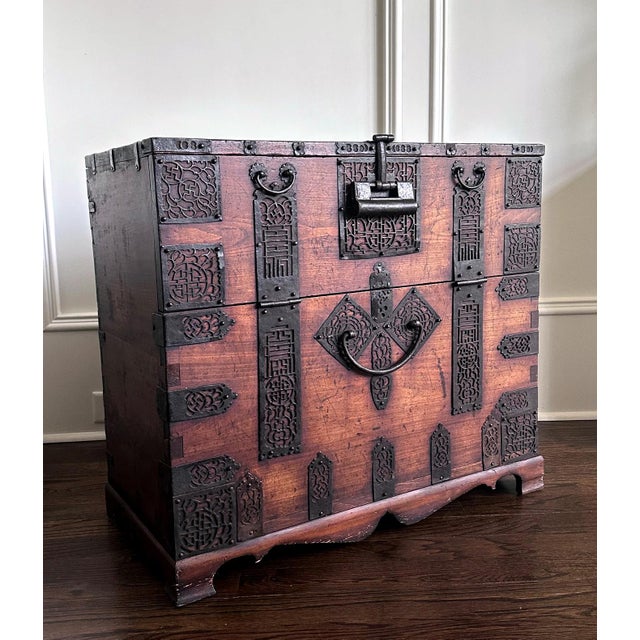 Antique Korean Bandaji Chest Pyongan Do Dynasty For Sale In Atlanta - Image 6 of 14