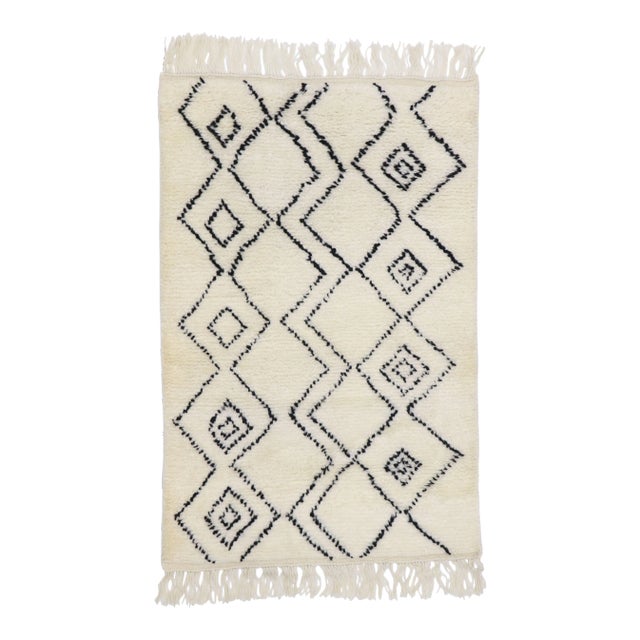 Small Moroccan Rug - 03'00 X 04'07 For Sale