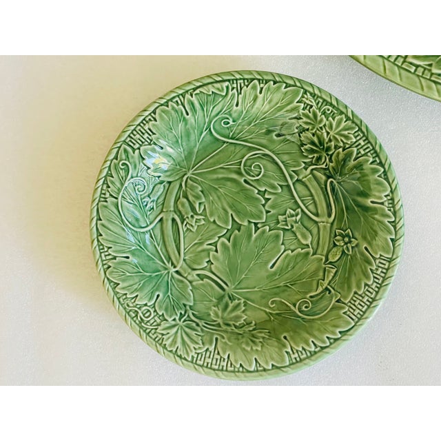 Shabby Chic 1970s Bordallo Pinheiro Vine Leaves Platter + 5 Salad Plates For Sale - Image 3 of 6