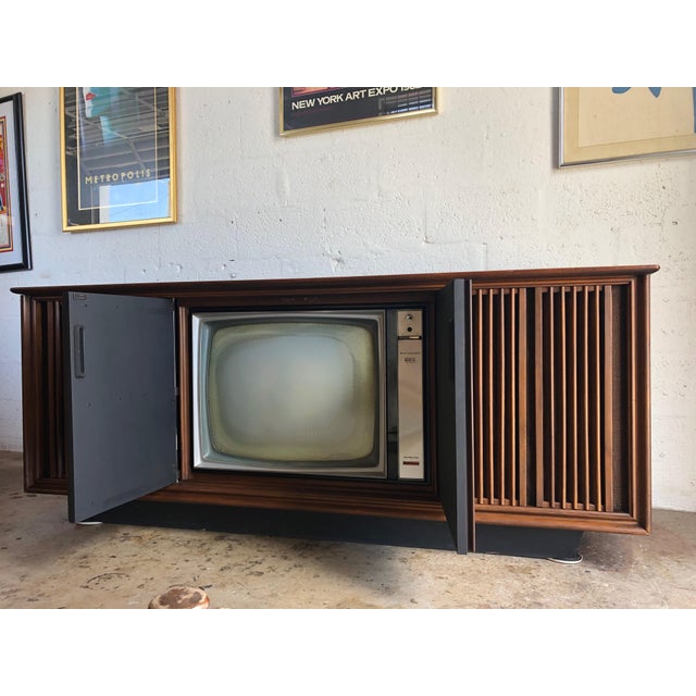 Vintage MidCentury Modern Rca Tv Stereo Console Chairish