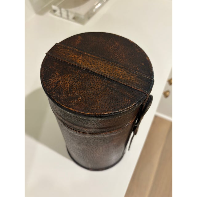 Antique Edwardian English Leather Spirits Bottle Travel Case / Box / Antique Bar Decor For Sale - Image 4 of 11