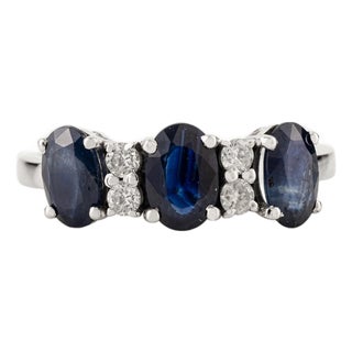 1.67Ct Blue Sapphire & Diamond Three-Stone Ring Size 5.5 in 14k White Gold For Sale