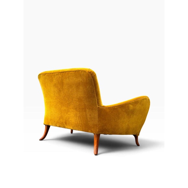 Italian Mid-Century Modern Sculptural Wing Arm Loveseat | Restored in Saffron Velvet | C. 1950s For Sale - Image 9 of 11