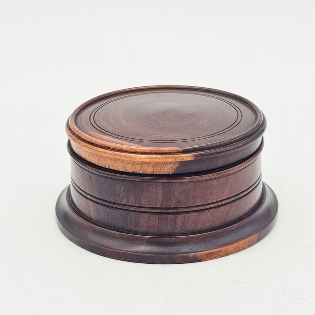 Treen Round Box, Early 20th Century, England For Sale - Image 4 of 10
