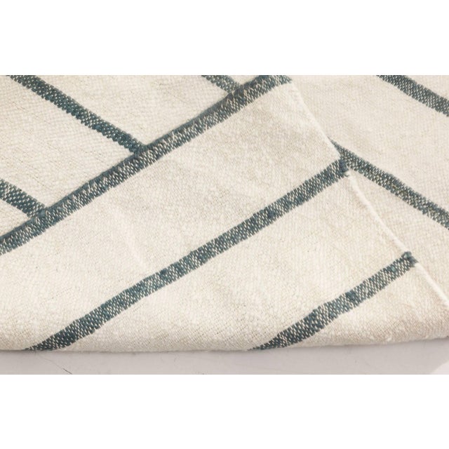 Early 21st Century Modern Handwoven Indian Dhurrie Runner in Ivory with Indigo by Doris Leslie Blau For Sale - Image 5 of 5