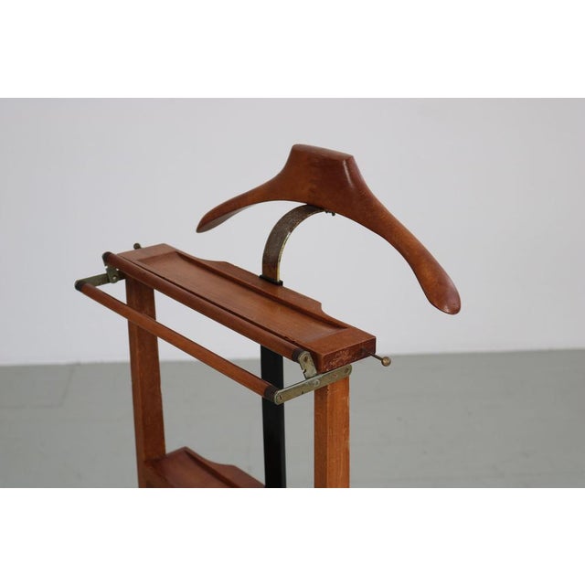 Valet in Beech with Wheels and Extendable Pole, 1950 For Sale - Image 18 of 18