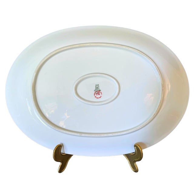 1950s Porcelain 26 Piece Dinner Set With Pure Gold Details for 9, Space Age, Circa 1957 For Sale - Image 5 of 7