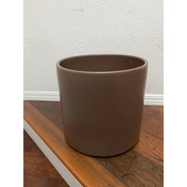 Mid-Century Modern 1960s Architectural Gainey Planter Ac-12 Taupe/Brown For Sale - Image 3 of 8