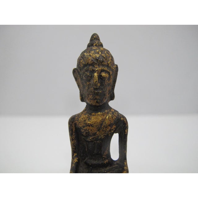 Figurative Thai Gilt Bronze Ayutthaya Seated Meditational Miniature Buddha Statue Figurine For Sale - Image 3 of 7
