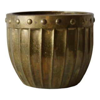 Vintage Ornate Ribbed Brass Cachepot Planter For Sale