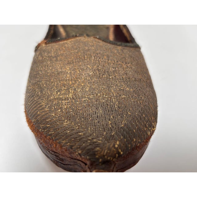 Animal Skin Antique Mughal-Style Gold Embroidered Leather Slipper India Punjab Region 1900 For Sale - Image 7 of 10