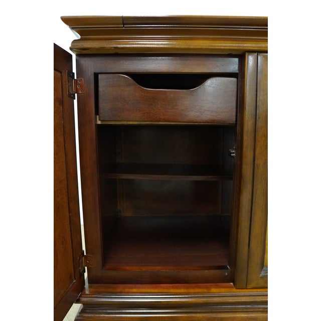 Vintage Universal Furniture Chinoiserie Bar Cabinet, Attributed For Sale - Image 14 of 18