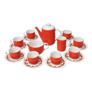 English Royal Doulton Tea or Coffee Serving Set - 20 Pieces For Sale