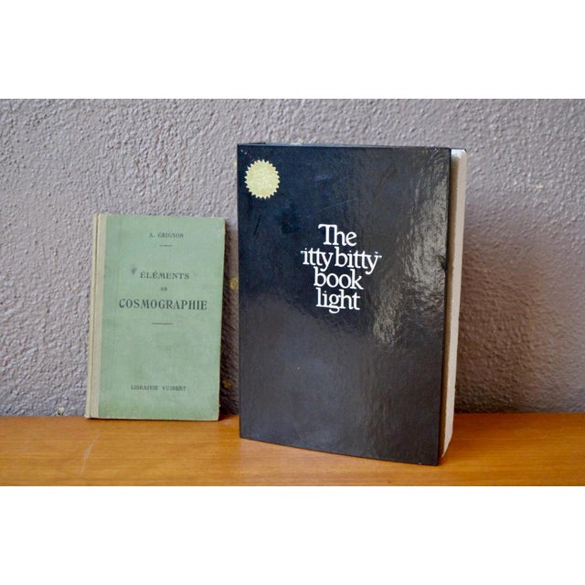 A little gem of design from the early 1980s, The “Itty bitty” Book Light is a clever, modular, fun, nomadic and clever...