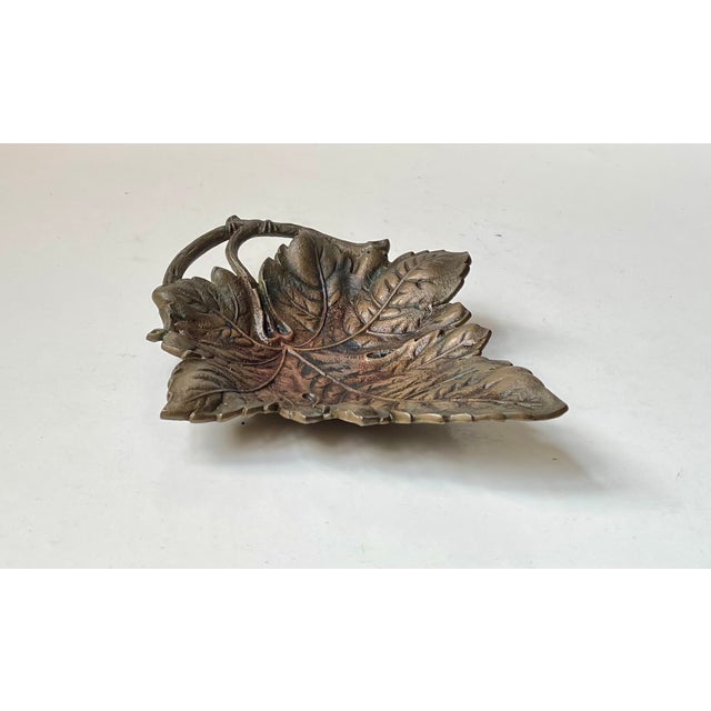 Black Scandinavian Naturalistic Wine Leaf Tray in Patinated Brass, 1940s For Sale - Image 8 of 9