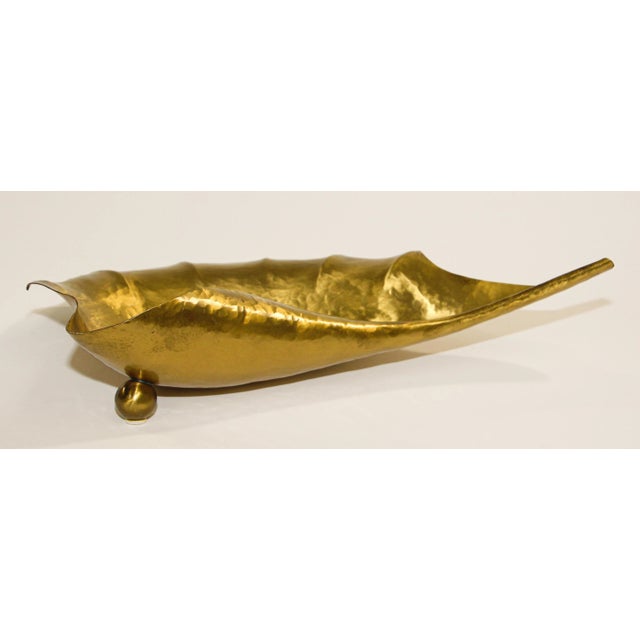 Vintage Brass Bowl in the Shape of a Large Leaf, Italy, circa 1950 For Sale In Palm Springs - Image 6 of 13
