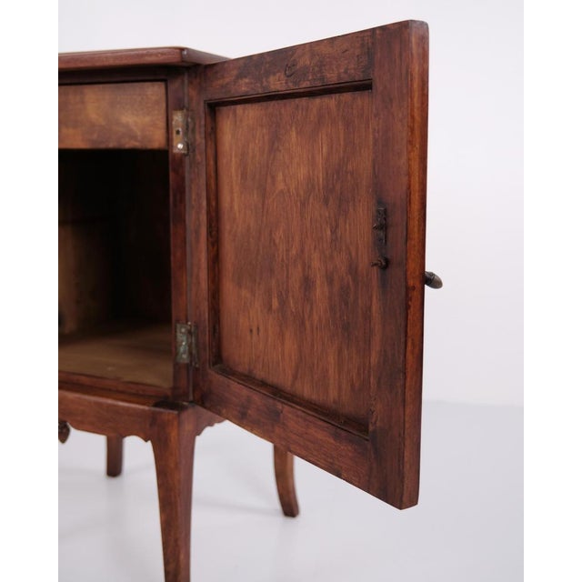 Bedside Table in Dark Wood with Brass Mounts and Tapered Legs, 1940s For Sale - Image 10 of 12
