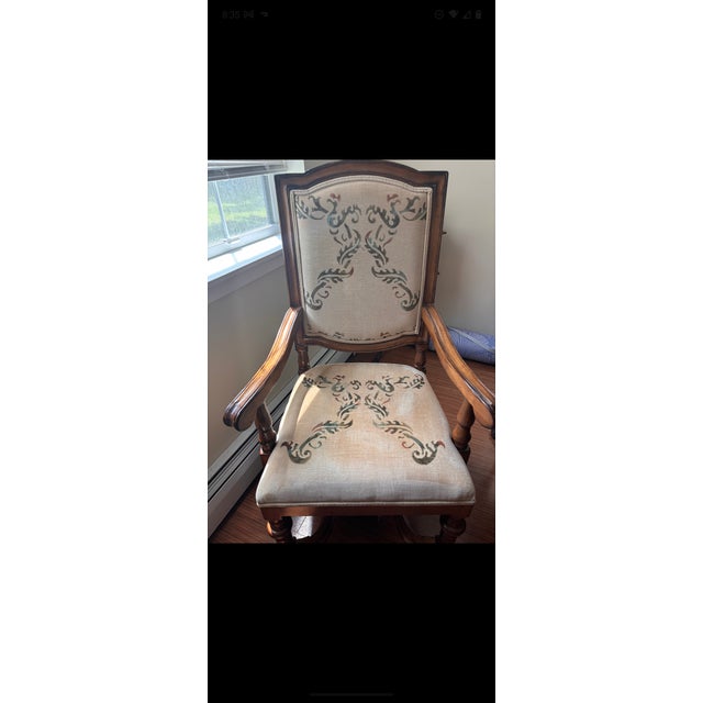 These beautiful chairs are not just for looks but comfort as well. They display two chairs with arm rests and four chairs...