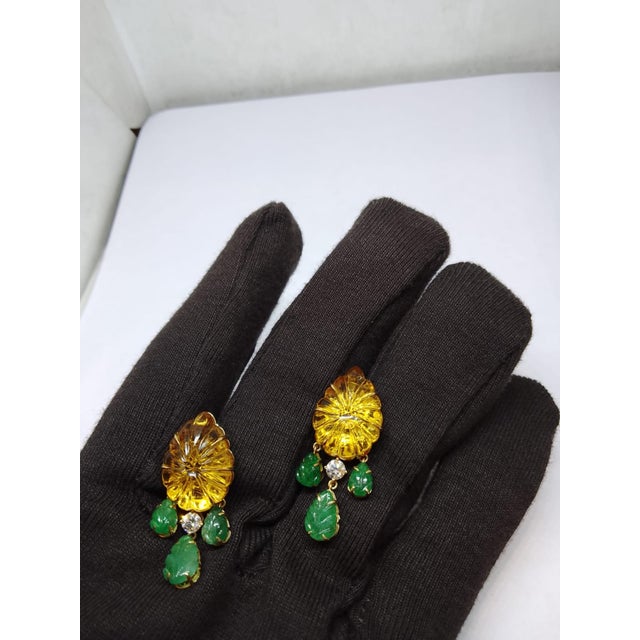 Natural 23.41cts Emerald & 0.41cts Diamond Earring in 18k Gold For Sale In New York - Image 6 of 8