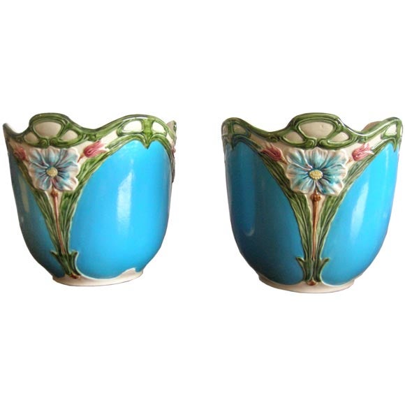 majolica blue toms