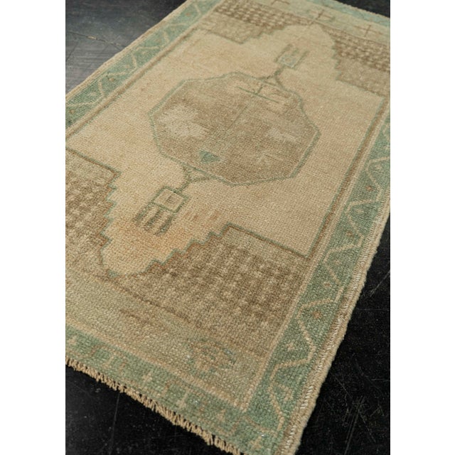 Textile Turkish Mini Rug Oriental Hand Knotted Vintage Rug 1'7" x 2'9" #21077 For Sale - Image 7 of 8