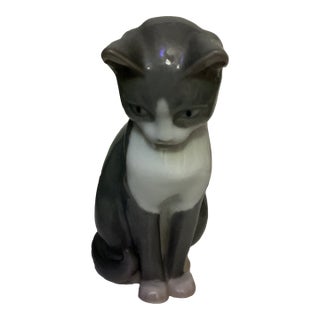 Vintage Bing & Grondahl Grey and White Cat Figurine For Sale