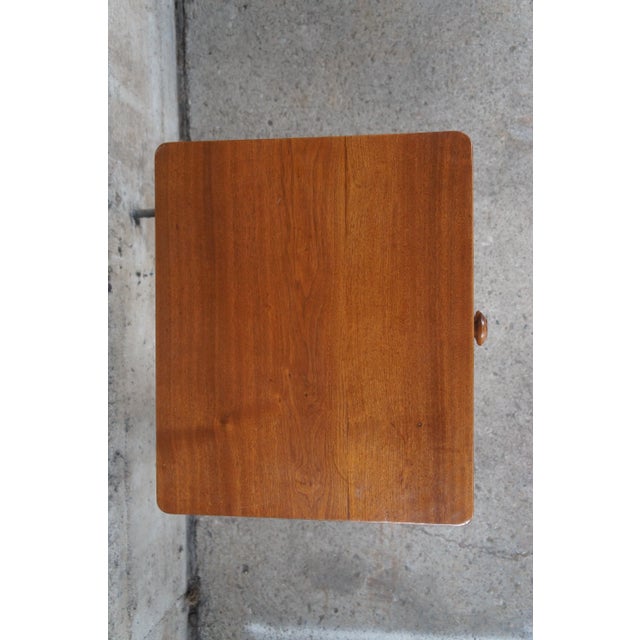 Antique 19th Century American Empire Walnut Parlor Side Accent Table For Sale - Image 6 of 13