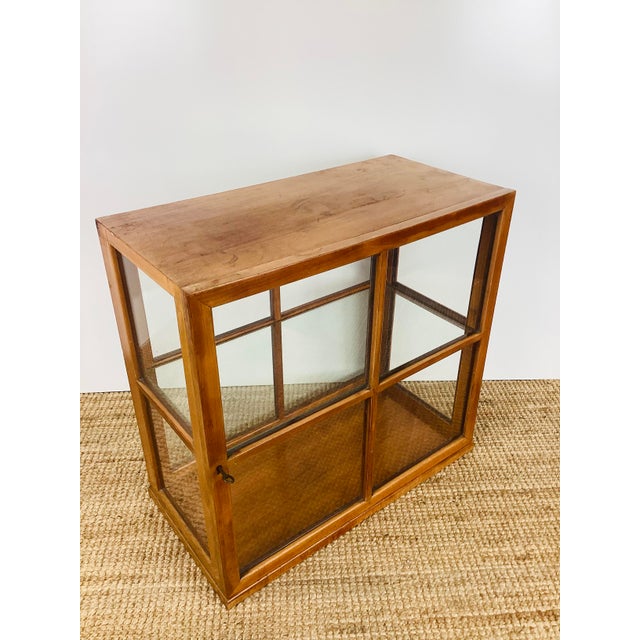 Vintage 1940s Wood & Glass Table Top Display Case Cabinet / Shelf For Sale In Las Vegas - Image 6 of 14