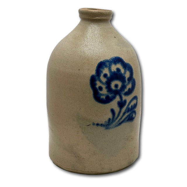Outstanding Mid 1800s Antique American Blue Flower Decorated Stoneware 1 Gallon Jug in Excellent Condition. For Sale In Boston - Image 6 of 18