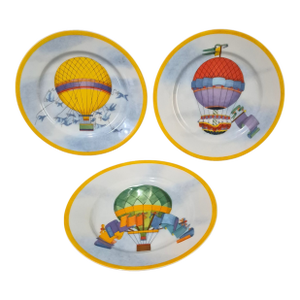 Late 20th Century Three Williams Sonoma Hot Air Balloon Montgolfiere Salad Dessert Luncheon Plates - Set of 3