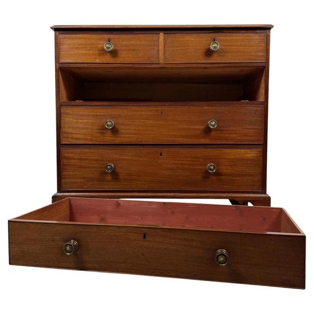 18th Century Antique English Mahogany Chest of Drawers For Sale - Image 3 of 12