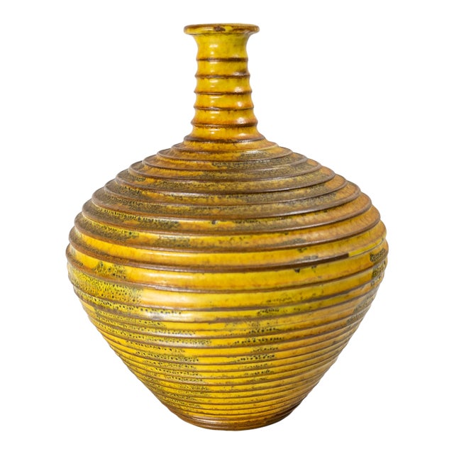 Mid-Century Modern Italian Art Pottery Vase by Alvino Bagni for Raymor For Sale
