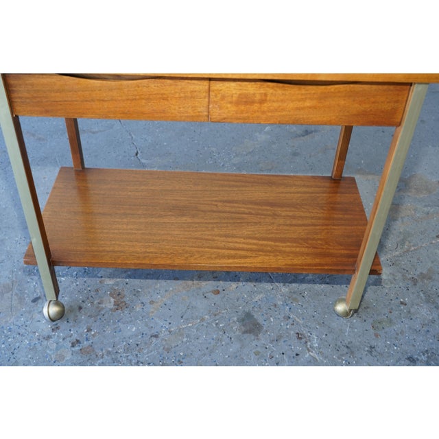 1950s American of Martinsville Mid-Century Modern Bar Cart or Serving Cart For Sale - Image 11 of 12