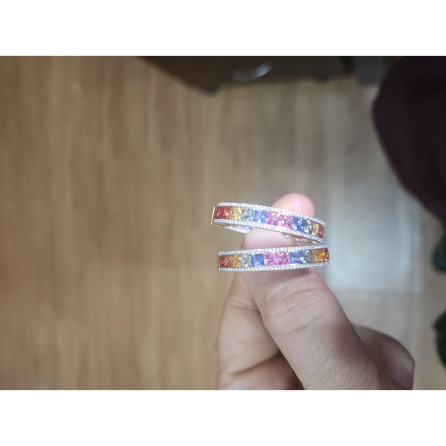 Natural multi sapphire earrings in 18k gold For Sale - Image 4 of 18