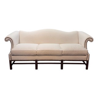 Vintage Chippendale Style Mahogany Frame Camel Back Ivory Geometric Print Upholstered Sofa For Sale