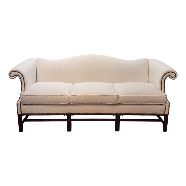 Vintage Chippendale Style Mahogany Frame Camel Back Ivory Geometric Print Upholstered Sofa For Sale