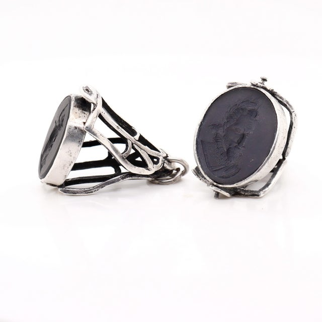 Late 18th Century Pair of Antique Spinner Watch Fobs With Wedgwood & Bentley Basalt Intaglio Seals For Sale - Image 5 of 18