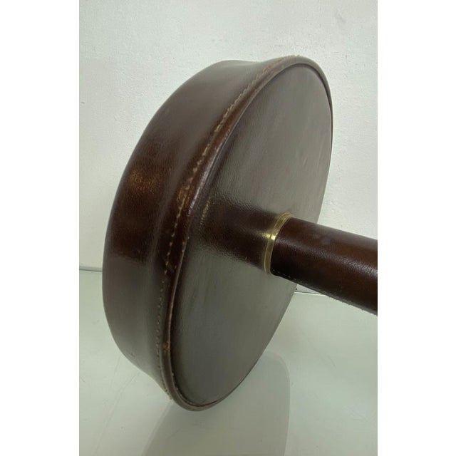 Mid-Century Machine Age Table Lamp in Leather and Brass, 1960s For Sale - Image 9 of 14