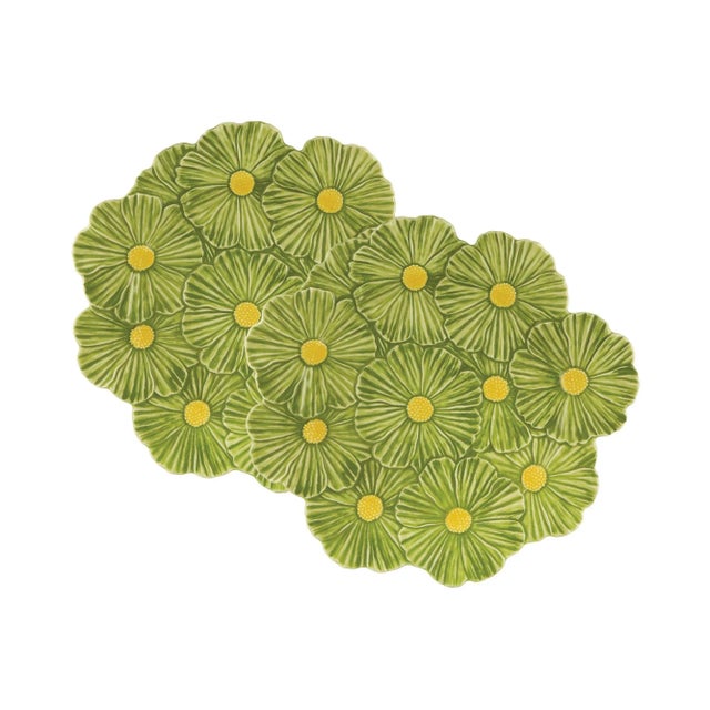 2020s Bordallo Pinheiro Maria Flor Charger Plates, Cosmos, Set of 2 For Sale - Image 5 of 5