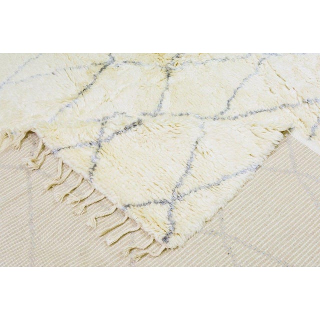 2000 - 2009 Moroccan Modern Hand Knotted Wool Rug, 10'x14' For Sale - Image 5 of 6