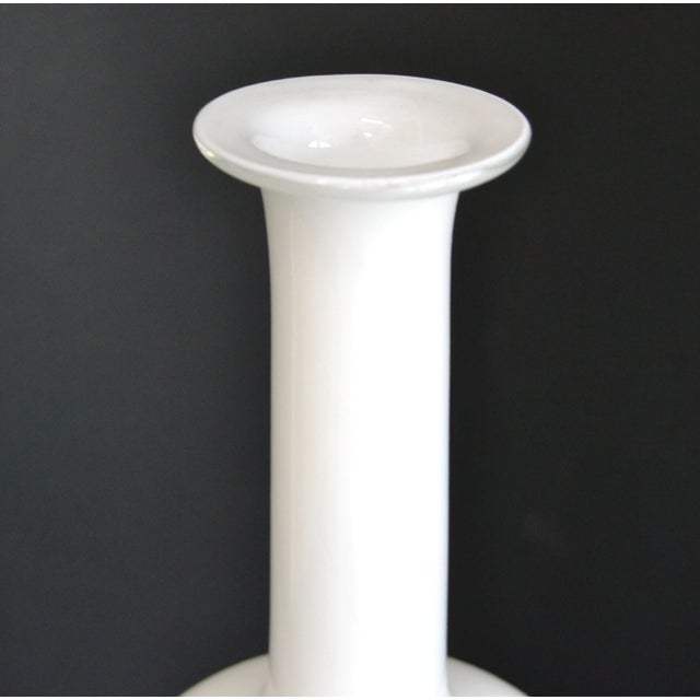 Holmegaard 1960s Otto Brauer Danish Modern Hand Blown Gulv Vase Art Glass by Holmegaard For Sale - Image 4 of 9