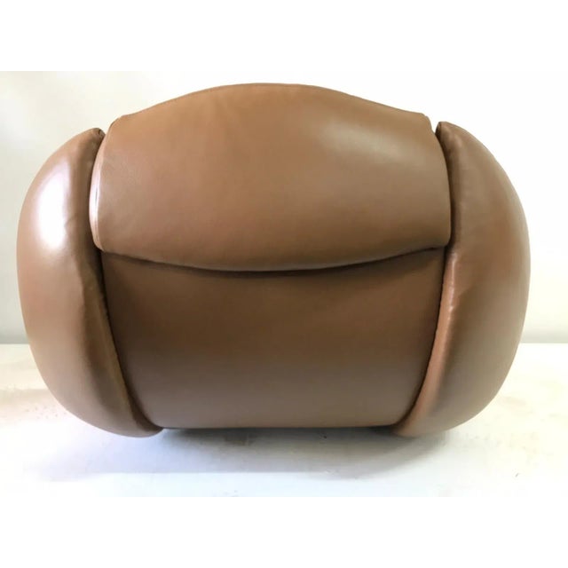 Unique Organic Italian Leather Lounge Chair by Comfortline For Sale - Image 4 of 12