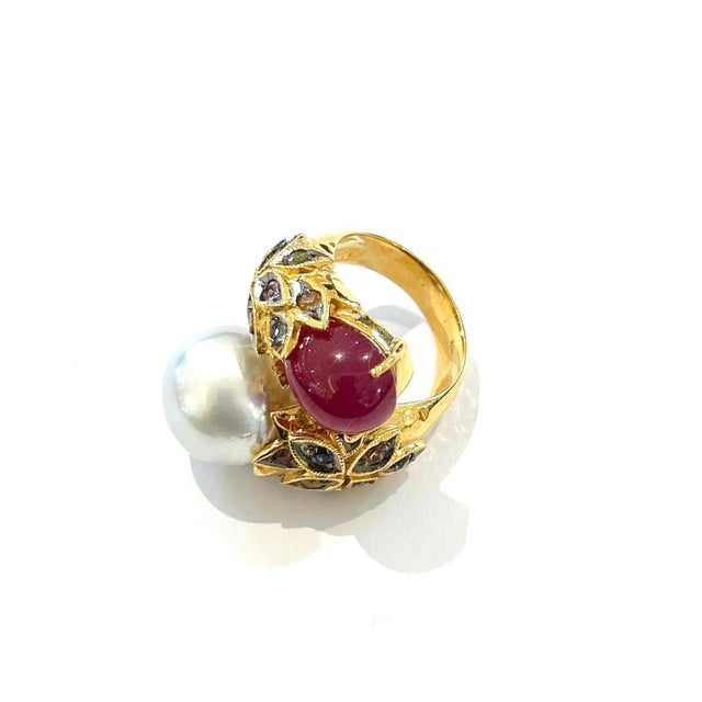 Baroque Bochic “Orient” Ruby, Pearl & Multi Sapphire Cocktail Ring Set 18K Gold & Silver, Size 7 For Sale - Image 3 of 10