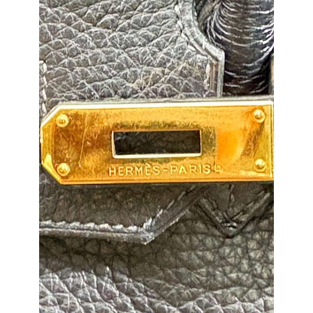 Hermès, Birkin Retourne 35, Taurillon Clemence Leather, Gold Hardware, France, 2003 For Sale - Image 9 of 16